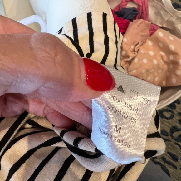 Sweater striped  beige and navy size medium - Picture 2 of 4